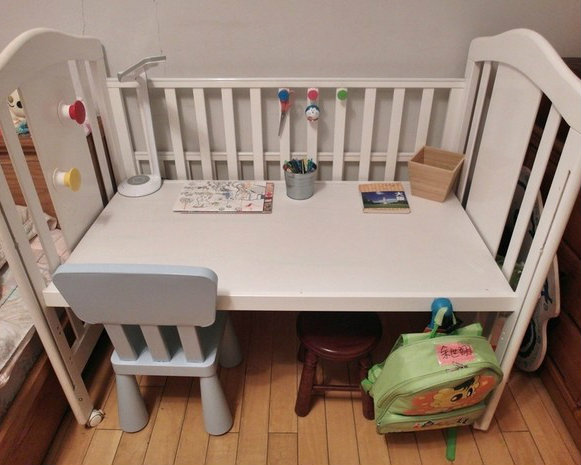 嬰兒床大改造！小小學生邁入學園的第一張書桌