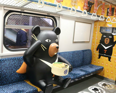超療癒喔熊列車陪你一起遊台灣，來跟喔熊一起吃便當哦～