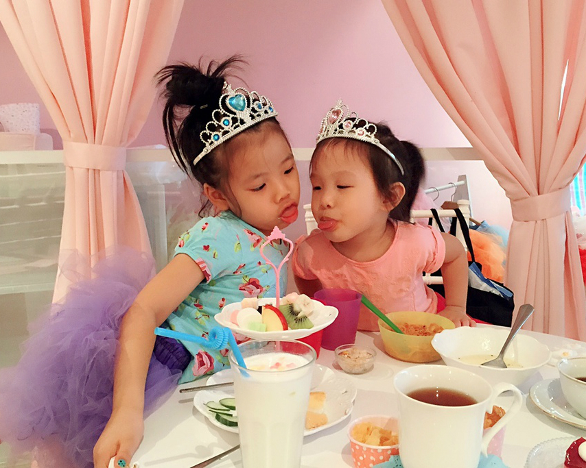 一圓公主夢的魔法衣櫥，夢幻午茶派對開始嘍！台北Pink Swan Party 繽紛樂園