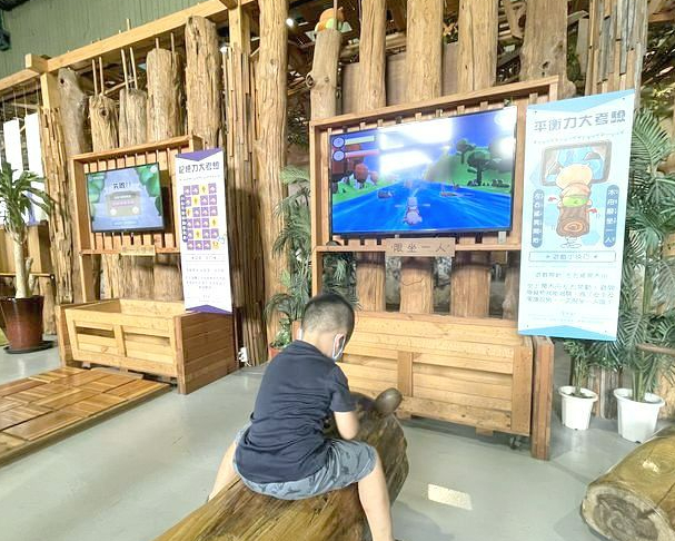 千歲爺爺來指路，互動遊戲保留木材溫潤感～嘉義愛木村觀光工廠