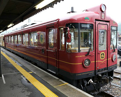 搭乘夢幻火車吃美食、賞美景～日本京都丹後鐵道赤松號