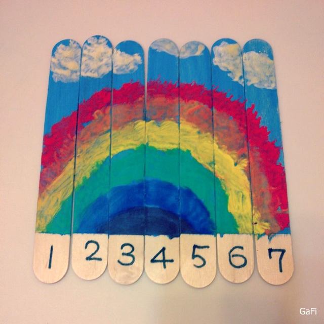 彩绘冰棒棍玩数字序列拼图