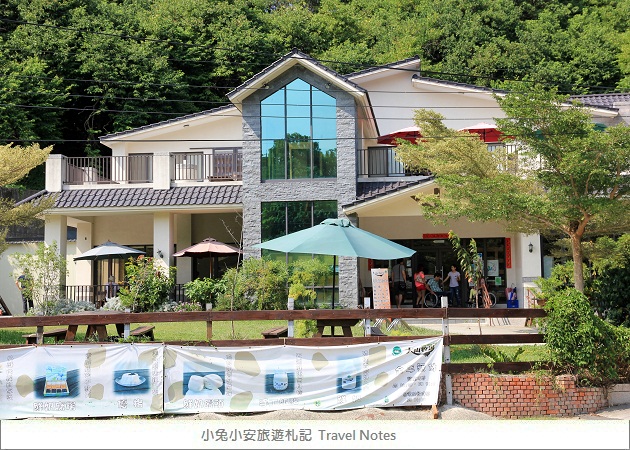 牧場餵牛吃草趣 彰化大山休閒農場 景點 親子旅遊 Kidsplay親子就醬玩