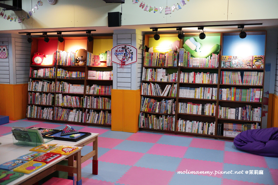結合無料遊戲空間 泡書店成為今夏最夯親子時尚 台中五南文化廣場 景點 親子旅遊 Kidsplay親子就醬玩