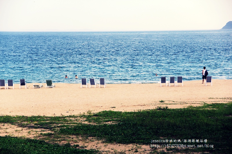 美麗耀眼的白色海灘 投入大海懷抱 澎湖蒔裡海水浴場 親子餐廳 親子旅遊 Kidsplay親子就醬玩 美麗耀眼的白色海灘 投入大海懷抱 澎湖蒔裡海水浴場 親子餐廳 親子旅遊 Kidsplay親子就醬玩