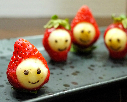 小紅帽愛蘋果！微酸微甜超滿足～草莓DIY