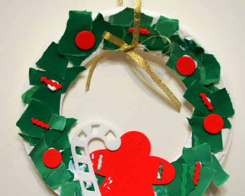 蛋糕盤也能玩聖誕！紙盤聖誕環創作