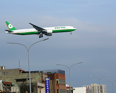 好好拍地點分享～和孩子桃園國際機場看飛機起降