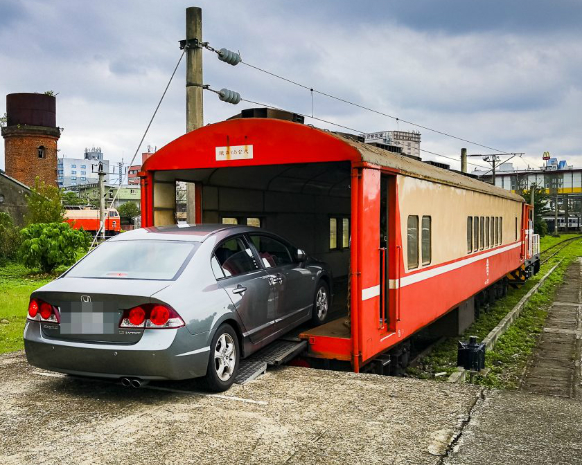 小汽車上火車！臺鐵人車同行，來回宜蘭、花蓮輕鬆玩～