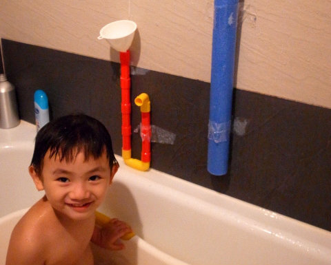 《親子話題》Tube Bath-小朋友從此不怕洗頭髮