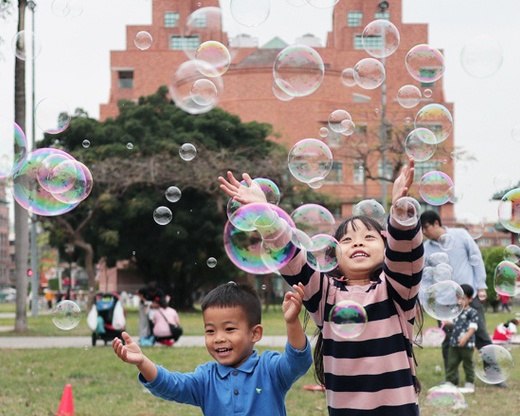 大型泡泡表演、泡泡藝術體驗～魔幻泡泡親子泡泡趴 
