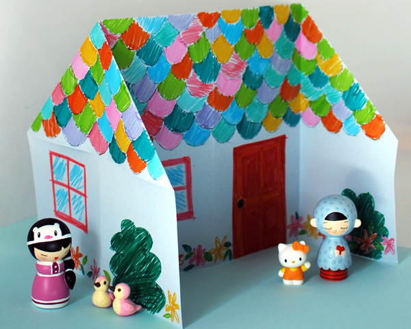 只要會摺紙飛機，你也能摺出可愛的娃娃屋