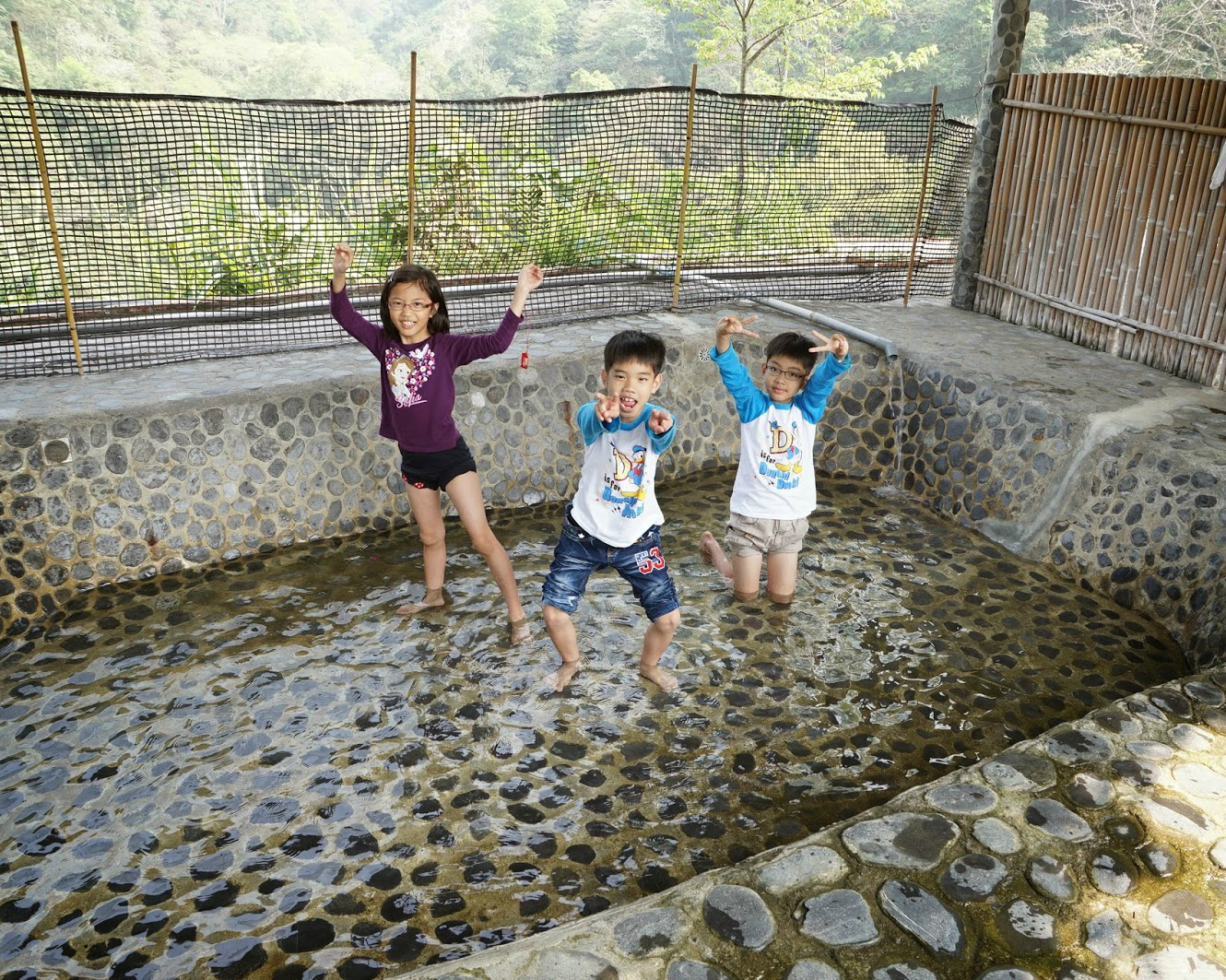 洗澡水就是溫泉水？！頂級享受的露營聖地！南投太魯灣溫泉露營區