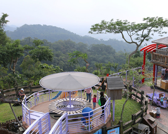 制霸八卦山，超廣大腹地處處是驚喜～南投星月天空猴探井景觀餐廳