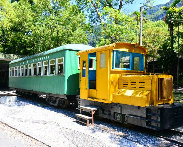 乘坐老式蒸汽機關車、回到昔日繁華的「小上海」～花蓮林田山林業文化園區