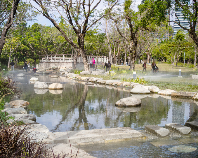 迷霧森林×親水河道，親子同樂清涼一下～高雄內惟埤文化園區