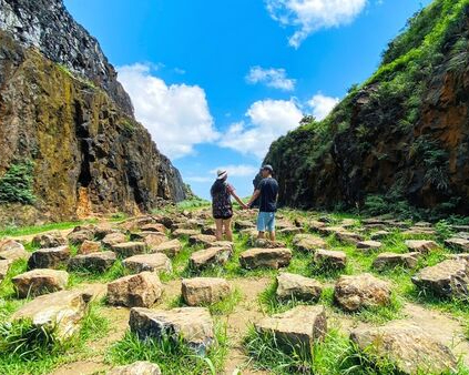 神秘石頭陣×大小基隆山，古道通往天涯海角～瑞芳金瓜石地質公園