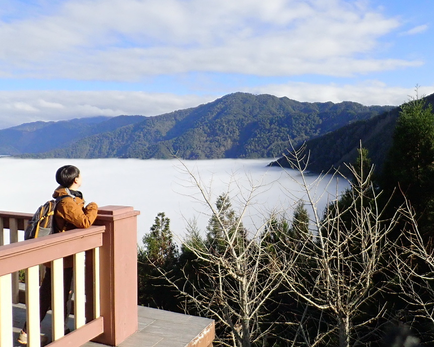 沉靜牛奶海近在眼前，餐點、活動吃好玩滿～新竹雪霸休閒農場