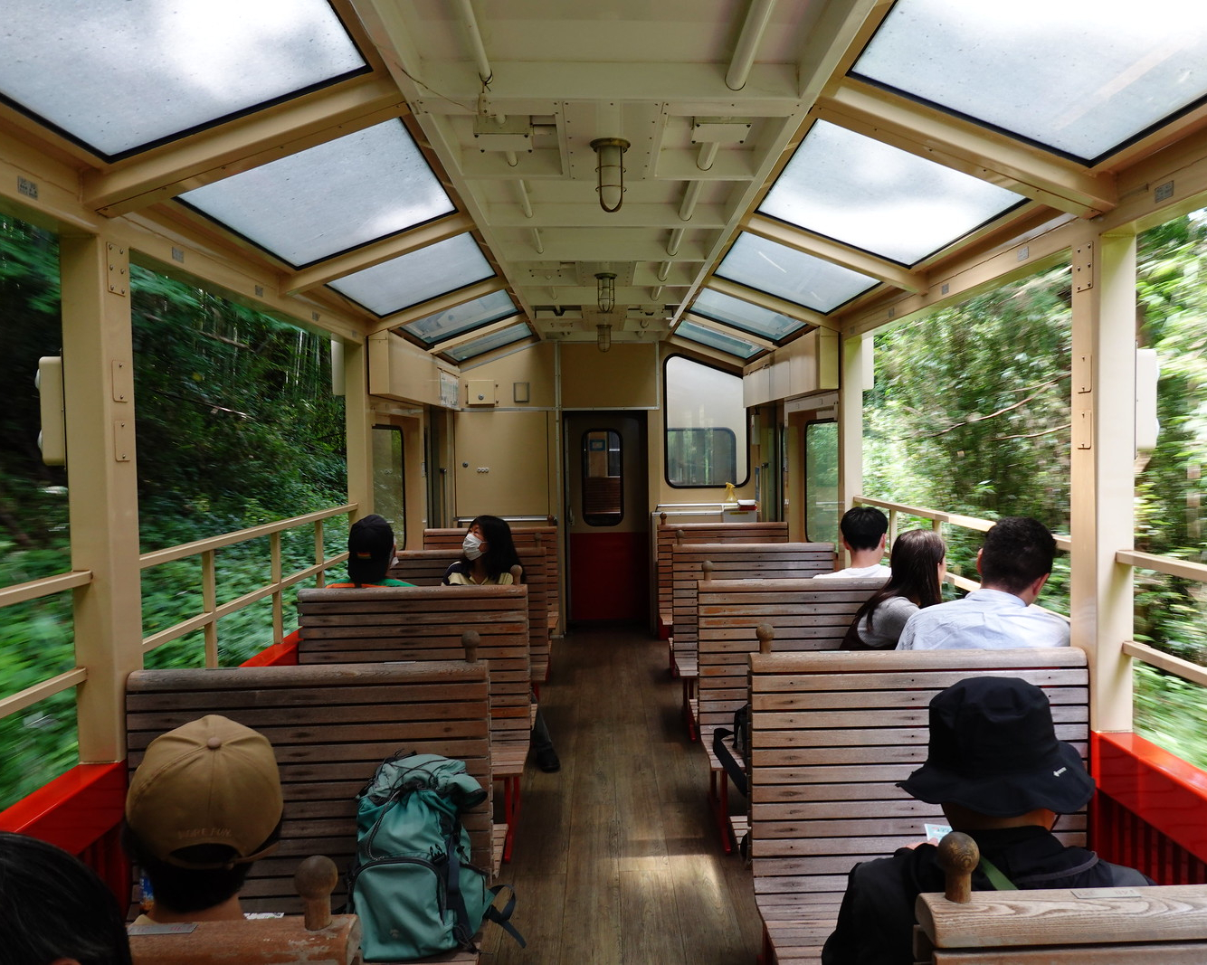 復古蒸汽火車頭，前進養老溪谷健行兼泡湯～千葉小湊鐵道