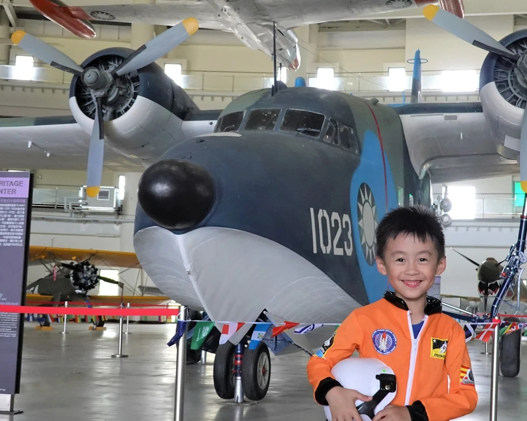 戰鬥機×飛彈×空軍史，小小飛官夢想高飛～高雄航空教育展示館