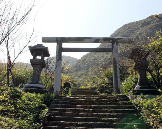 登高一呼～飽覽山群、海景、小村莊！瑞芳金瓜石神社