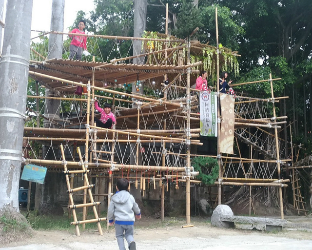 童軍版三樓高樹屋，樹梢探險挑戰攀爬力～嘉義文化創意產業園區