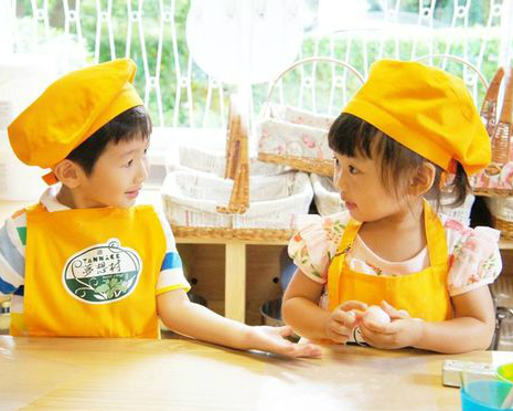 親子野餐地、還有歡樂蛋糕棒DIY哦～台北亞尼克夢想村