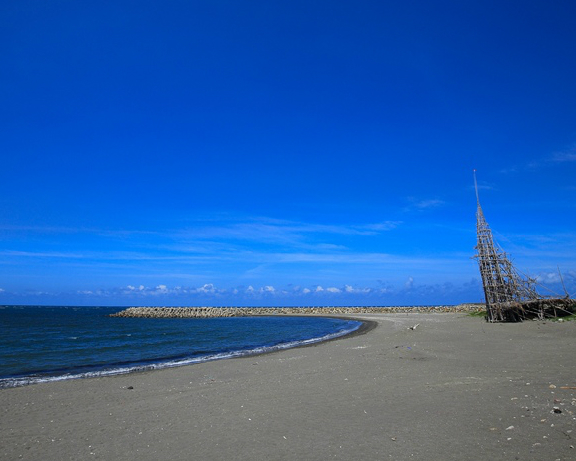 越過漁光大橋，探訪這座快被遺忘的神秘島～台南漁光島