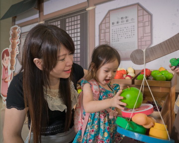 從小培養金融概念，親子共學、拍照好去處～台北南港文薈館