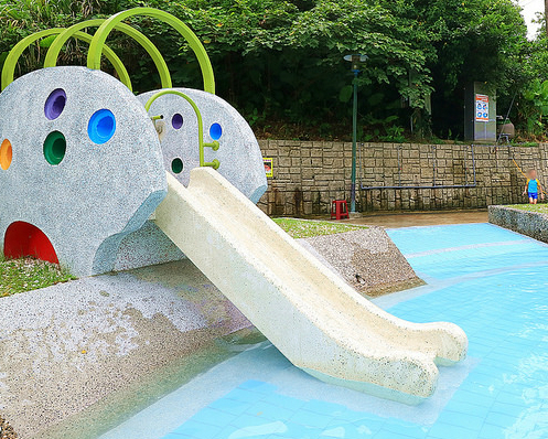 暑假限定！戲水、滑梯一次滿足～基隆暖暖親水公園