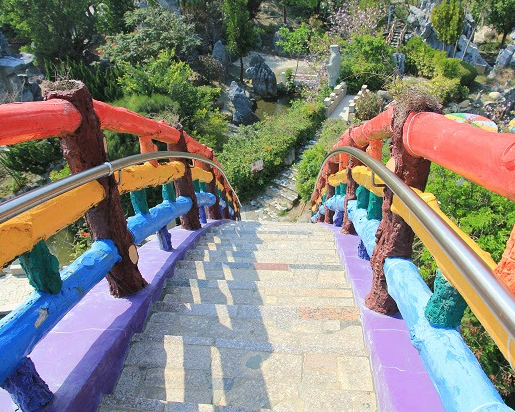 超大迷宮秘境！美拍全台最高彩虹彎橋～雲林五年千歲公園