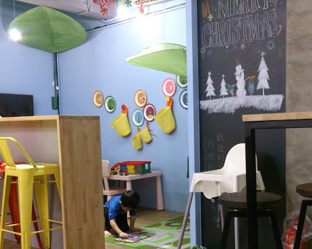 小而美的微型親子餐廳～新北新店Abc咖啡廚房