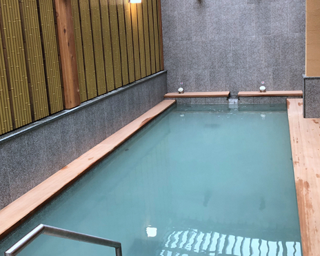 大空間室內湯池＋AR/VR遊戲區，定點旅遊好放鬆～北投亞太溫泉飯店