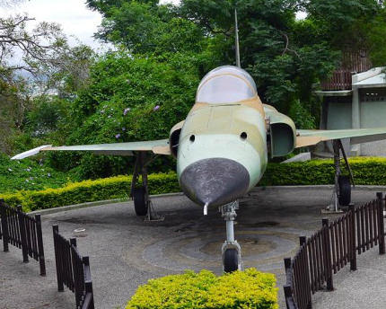 除役軍機轉換跑道，發現職業第二春～彰化C-119軍機公園