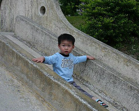 礁溪國小遛小孩，幸福的學校