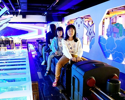 親子同樂，搭乘小火車穿越銀河～台北樂福銀河鐵道餐廳