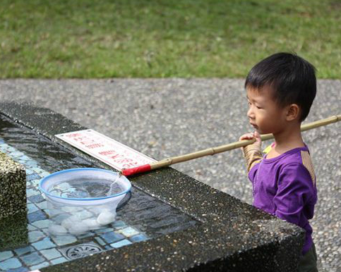 一邊泡腳一邊煮蛋！宜蘭清水地熱