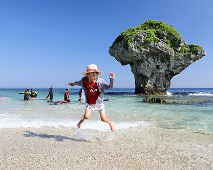 看銀河、享日出、玩潛水！湛藍海景美到爆的小琉球