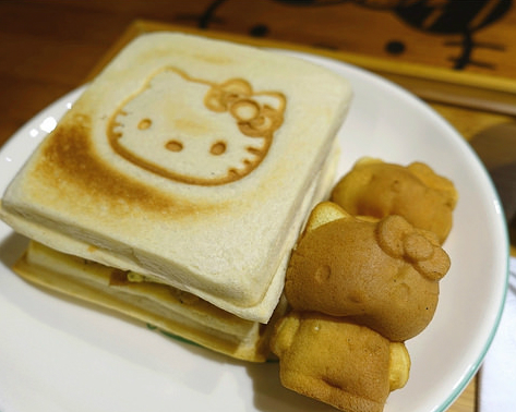 萌度破表的寶島凱蒂營養吐司套餐～台北紅櫻花Hello Kitty台灣伴手禮(東區店)