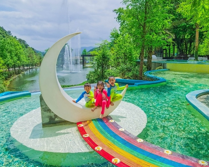 一泊三食頂級旅遊，讓你拍拍拍不完～宜蘭鳳梨屋水上莊園