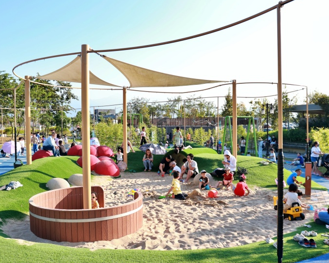 泡腳池×遊戲區，大人小孩鬆一下～南投福興溫泉區親子公園