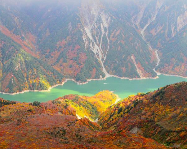 黑部水壩×滿山紅葉，大自然恣意揮灑之作～日本立山黑部阿爾卑斯山脈路線