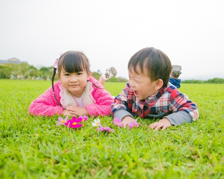 天橋下盪鞦韆，溜小孩的好去處～宜蘭河濱公園