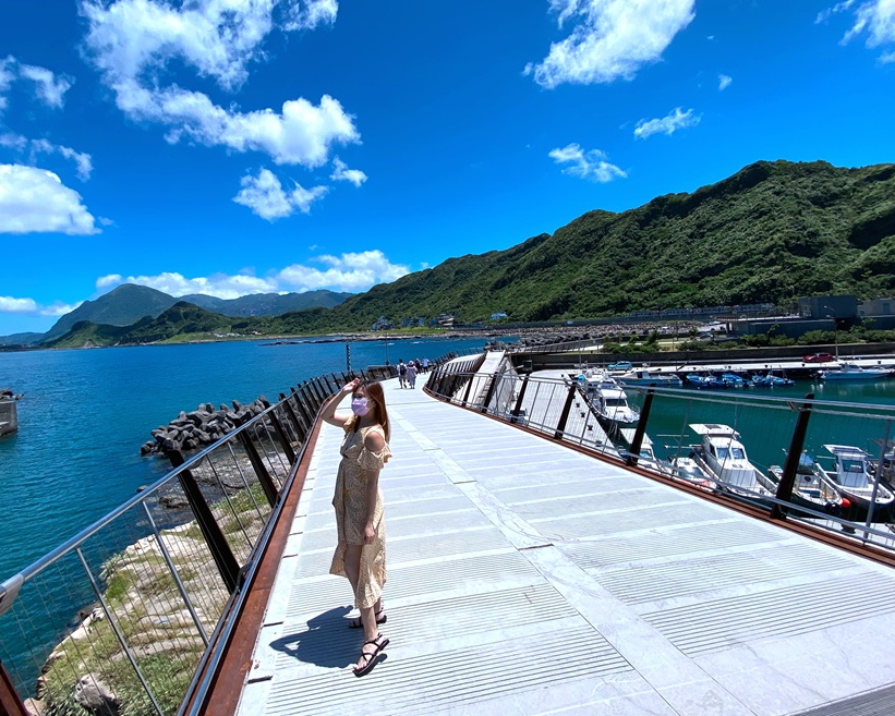 串接望海藍帶鐵馬道，坐擁360度山海美景～基隆望海巷跨海景觀橋