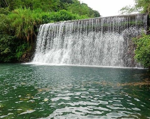 山林溪邊玩水勝地，小魚小蝦同樂游～花蓮米亞丸溪